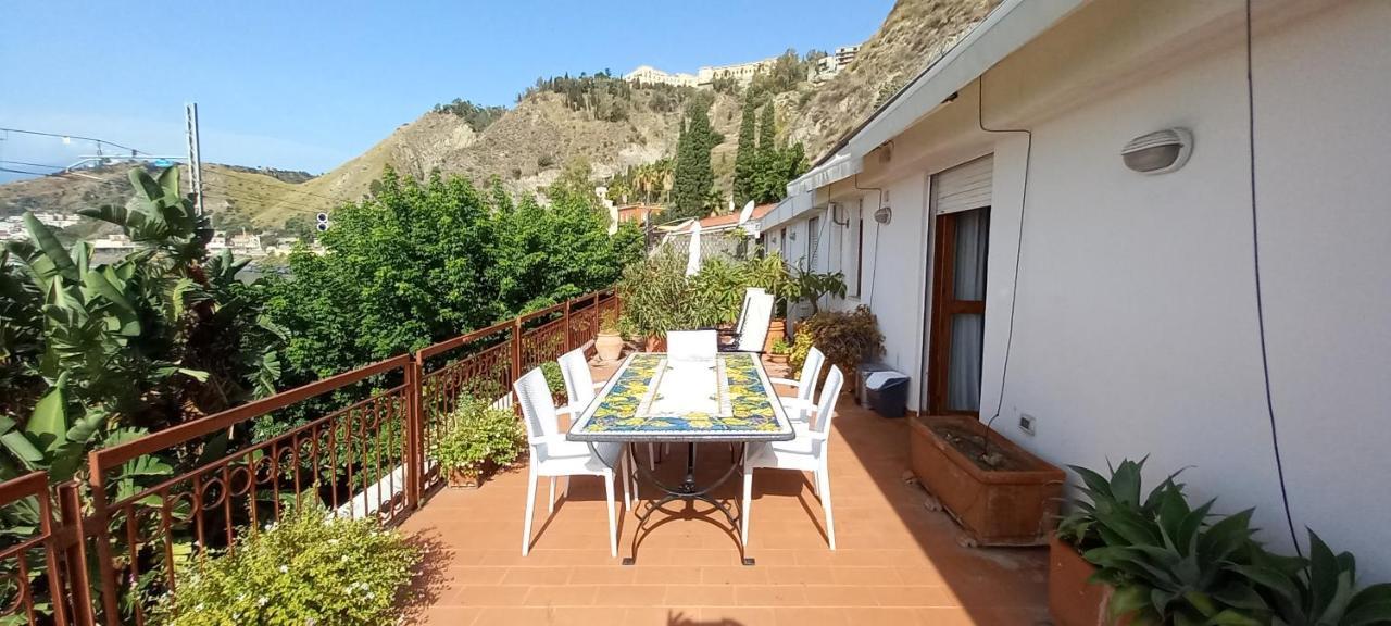 White Lotus Apartment Taormina Exterior foto